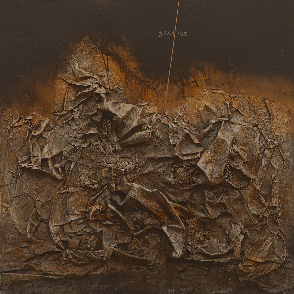 The fold of objects 40